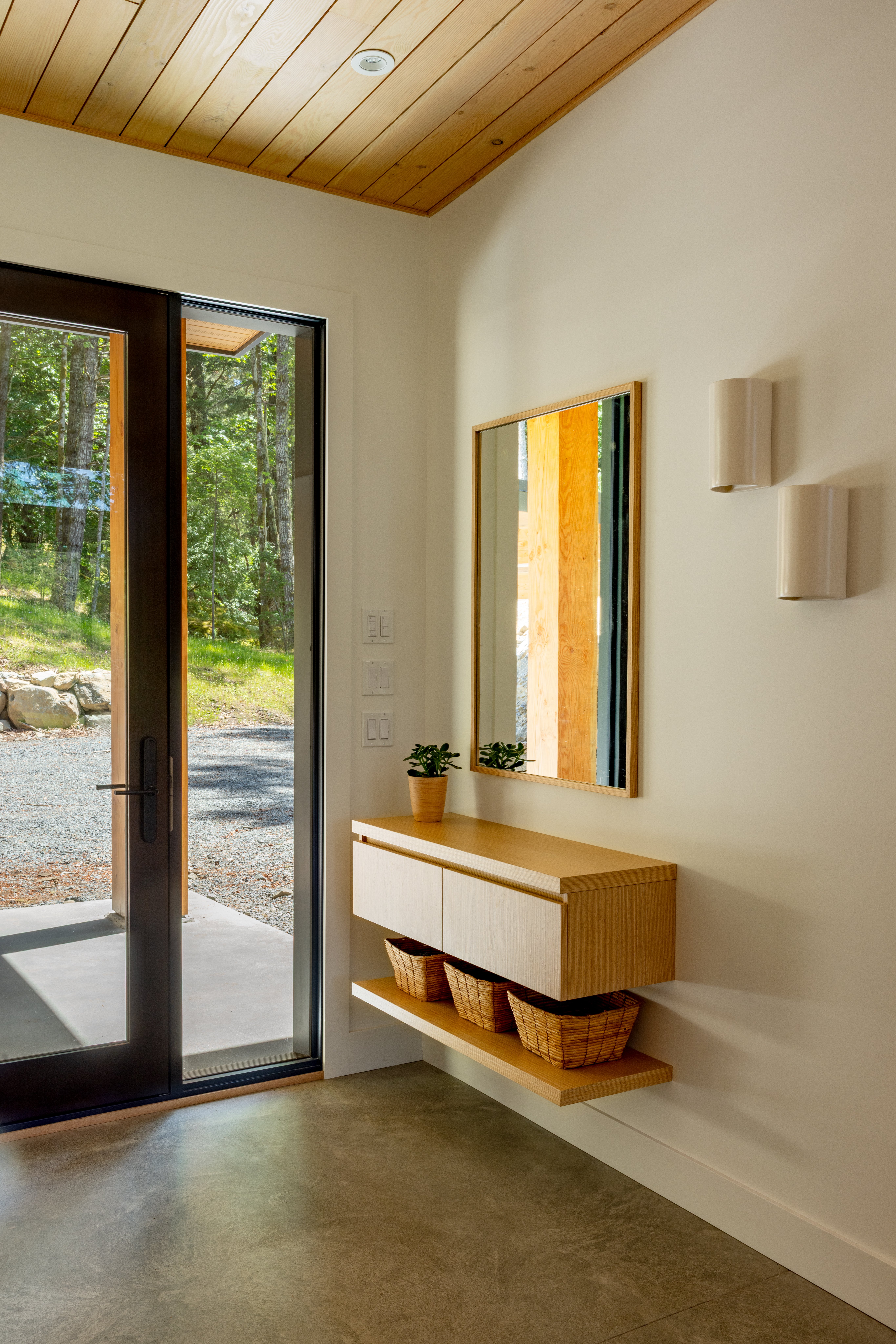 Modern entry with custom millwork