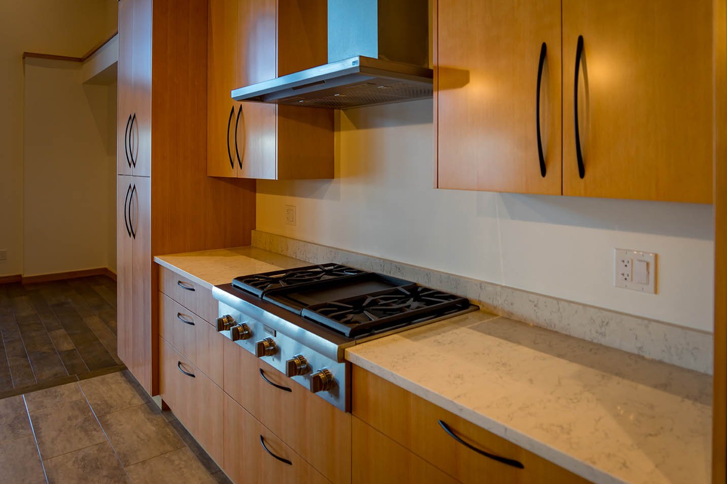 High-End Range with Hood