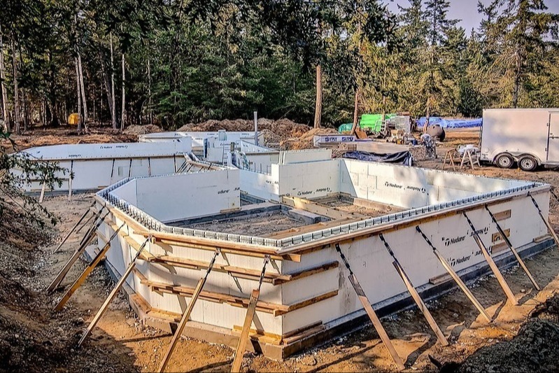 Thermal Bridge-Free Construction